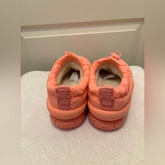 UGG Maxi Puffer Clog- Women’s Size 6 - Picture 9 of 12